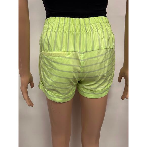 Lululemon Spring Break Away Lime Shorts - Picture 2 of 5